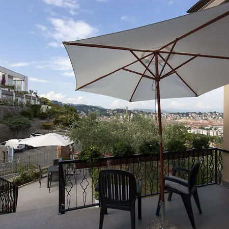 Ca Leon 招待所 3*