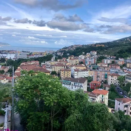 招待所 Ca Leon 斯培西亚