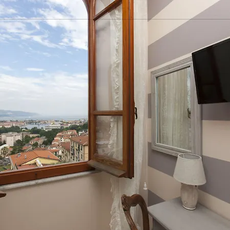 بيت ضيافة Ca Leon لا سبيتسْيا